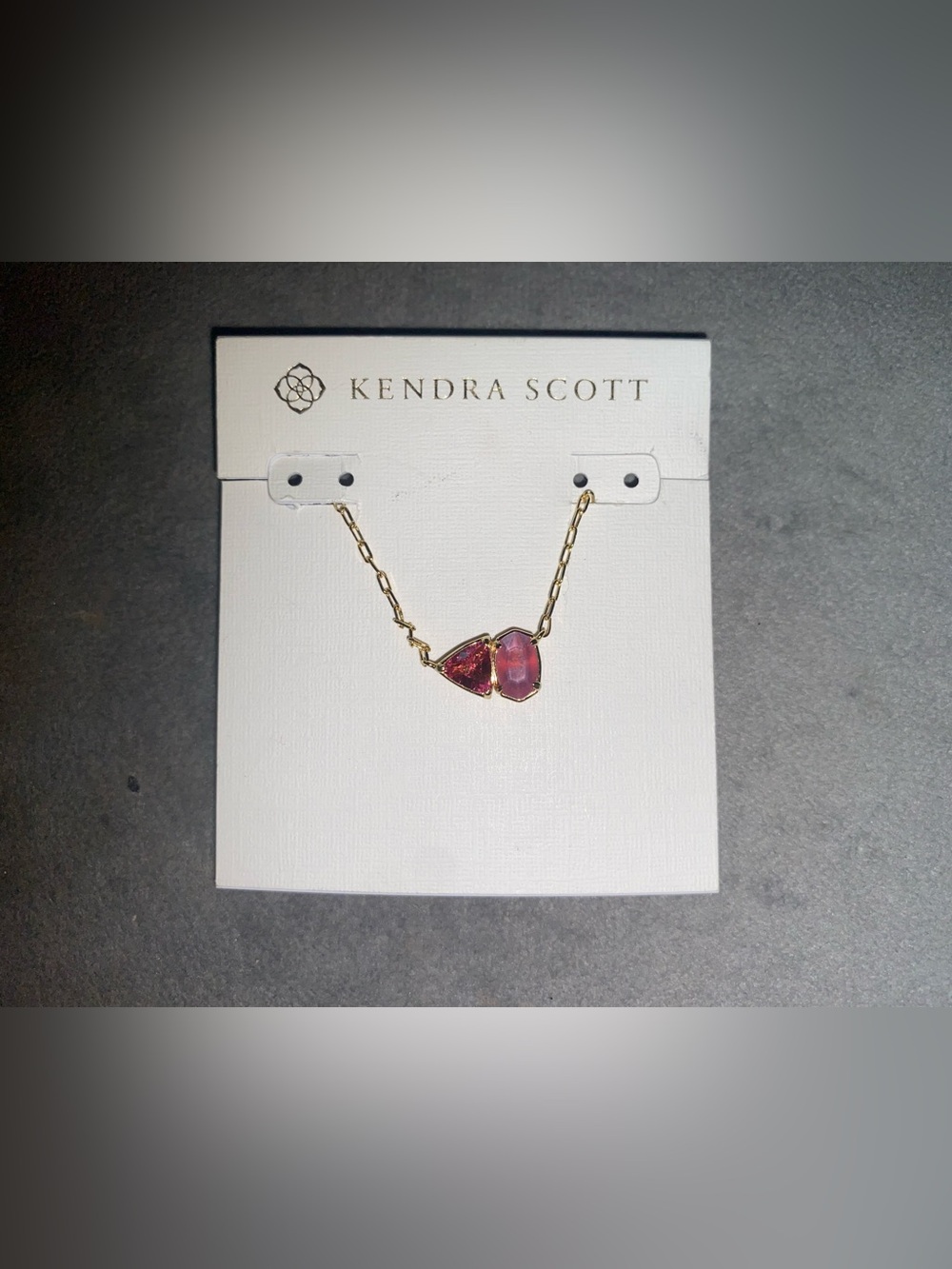 Kendra Scott Tatum Gold Short Pendant Necklace